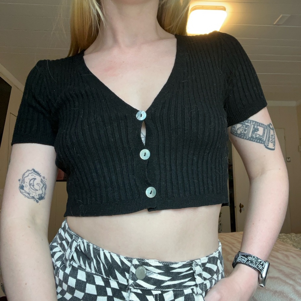 AE Black Crop Top